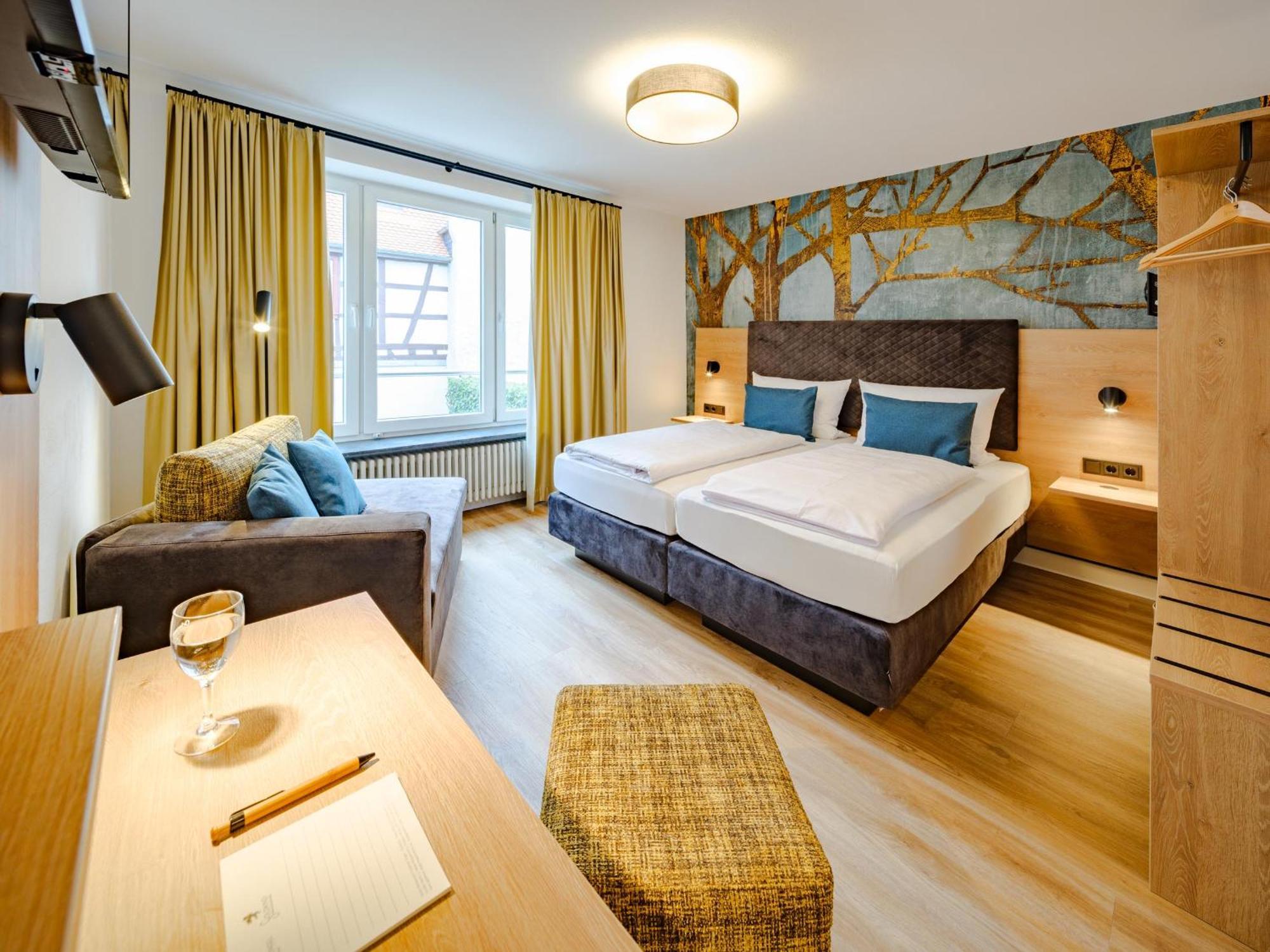 Hotel Restaurant Goldener Engel Heppenheim  ภายนอก รูปภาพ