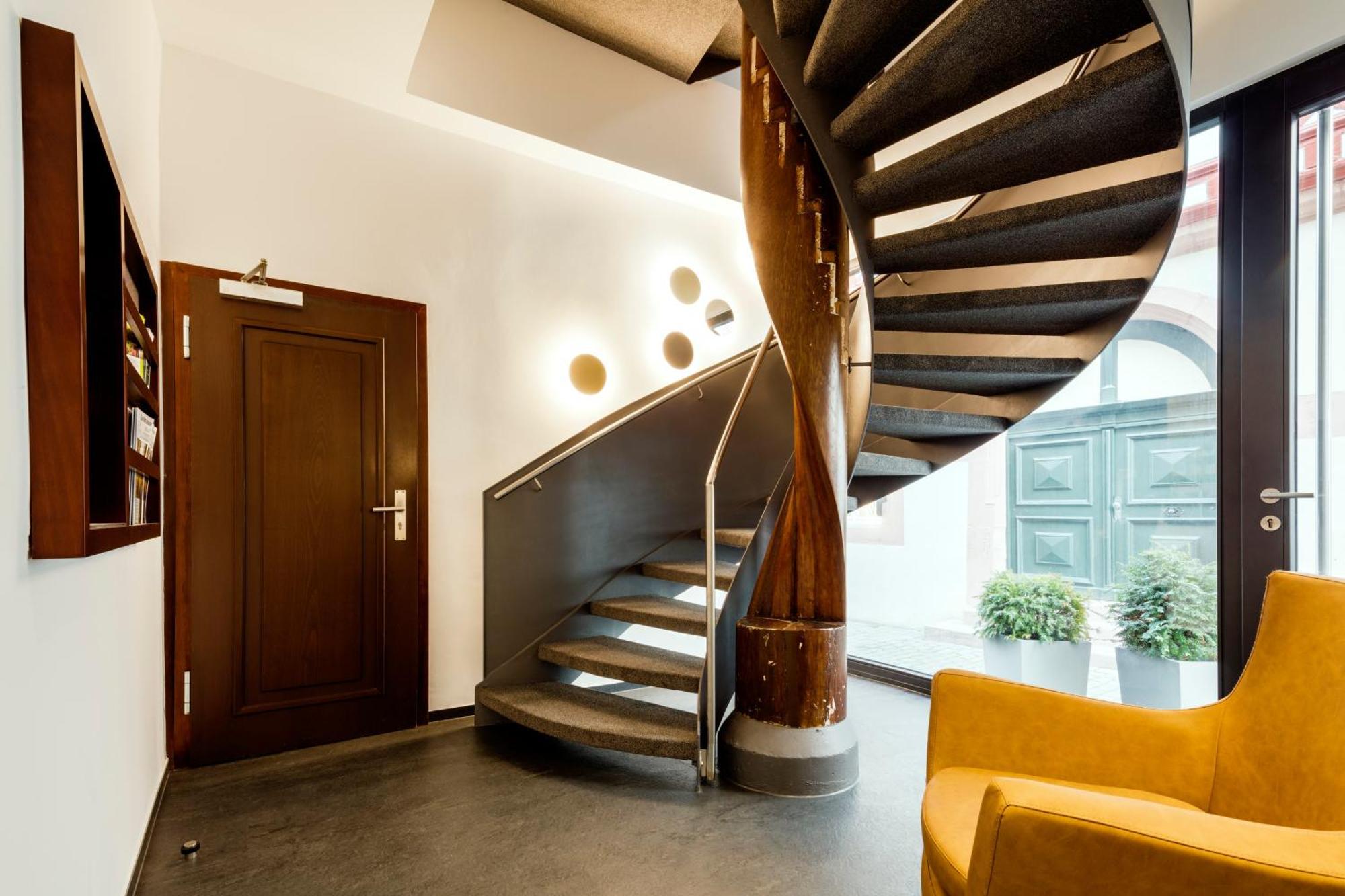 Hotel Restaurant Goldener Engel Heppenheim  ภายนอก รูปภาพ